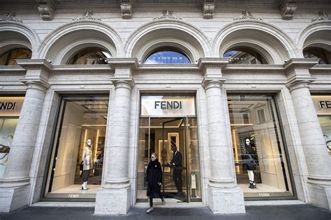 fendi via flaminia 586 roma|fendi roma boutique.